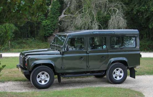 Car Group R - Large 4x4, Land Rover Defender
